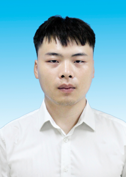 何鑫俣  渝铁村社区综合治理专干.jpg