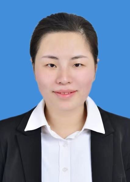 周茜 社区居委会副主任.jpg