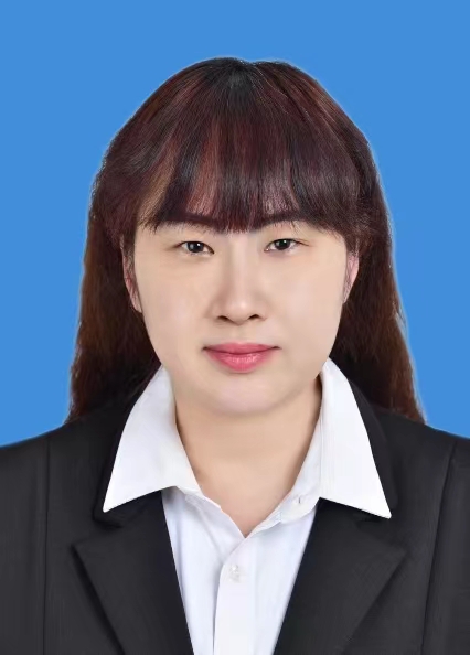 周颖  社区党委成员、组织委员.jpg