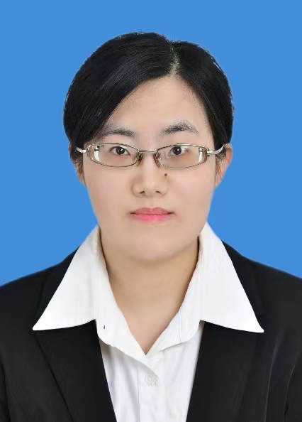 曾立婷  社区综合服务专干.jpg