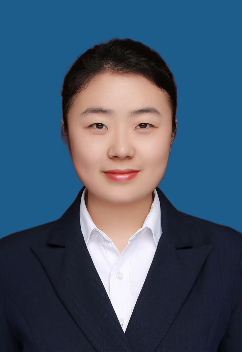 陈琰.jpg